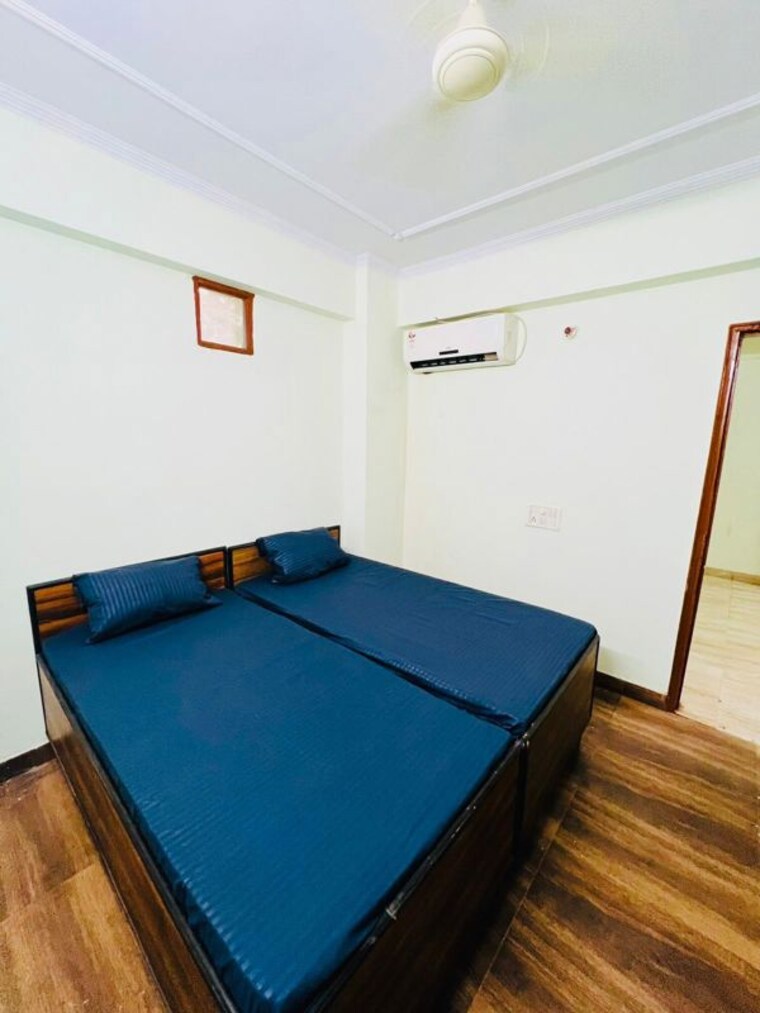Bedroom, sector 108 3 Bedroom 3302 Sq.Ft. Builder Floor In Sector 108 Noida 10339588