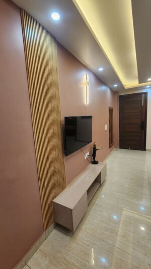 Room in 2 BHK Builder Floor at Sector 108 – for Sale