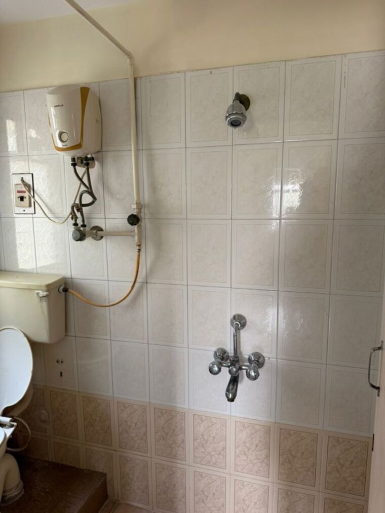 Bathroom, bhoomi-enclave 2 Bedroom 658 Sq.Ft. Apartment In Kandivali West Mumbai 10337962