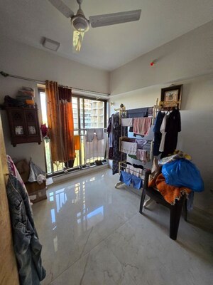 Bedroom in 2 BHK Apartment at Shree Krishna CHS Kandivali, Kandivali West – for Rent