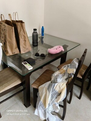 Team Area in 3 BHK Apartment at Safed Pul – for Rent