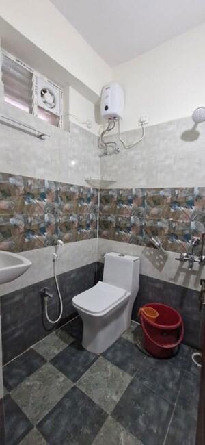 Team Area in 2 BHK Builder Floor at Kondapur – for Rent