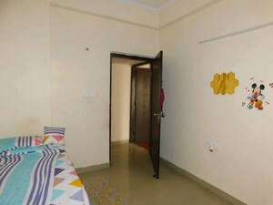 Room in 2 BHK Apartment at Antriksh Golf View, Sector 78 – for Sale