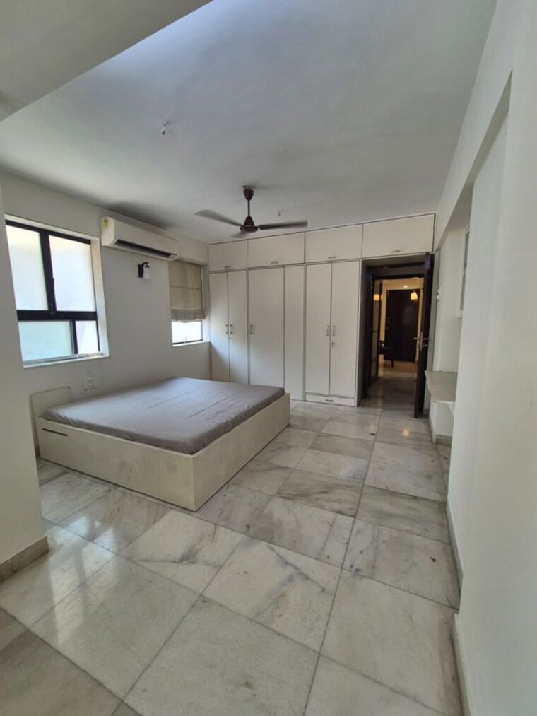 Bathroom, sagar-darshan-breach-candy 2 Bedroom 1100 Sq.Ft. Apartment In Breach Candy Mumbai 10340271