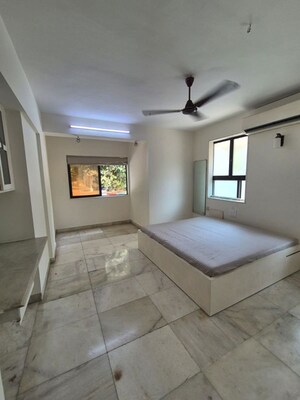 Bedroom in 2 BHK Apartment at Sagar Darshan Breach Candy, Breach Candy – for Rent
