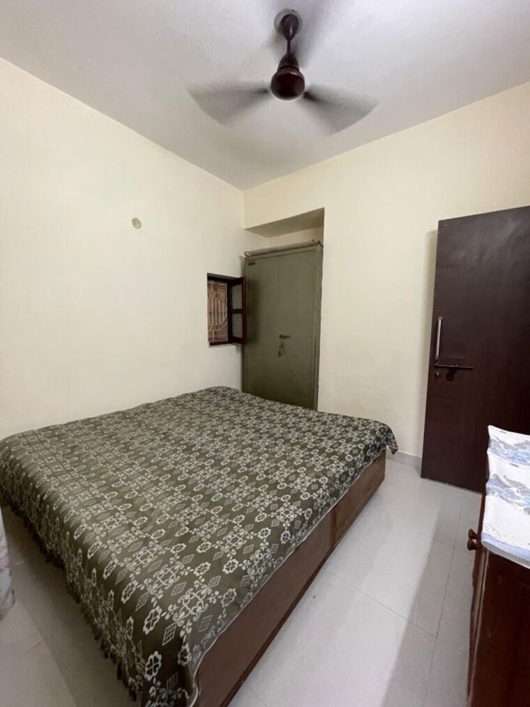 Bedroom, sector 110 4 Bedroom 2587 Sq.Ft. Builder Floor In Sector 110 Noida 10340290