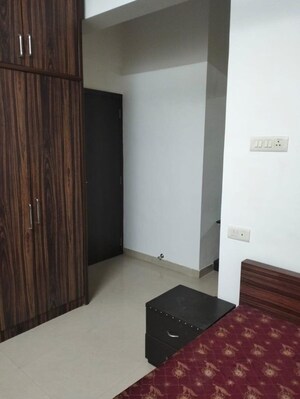 Bedroom in 4 BHK Apartment at Oshiwara – for Rent