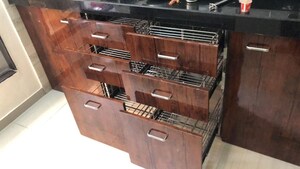 Furnished Amenities in 2 BHK Apartment at Saibaba CHS, Kandivali West – for Rent