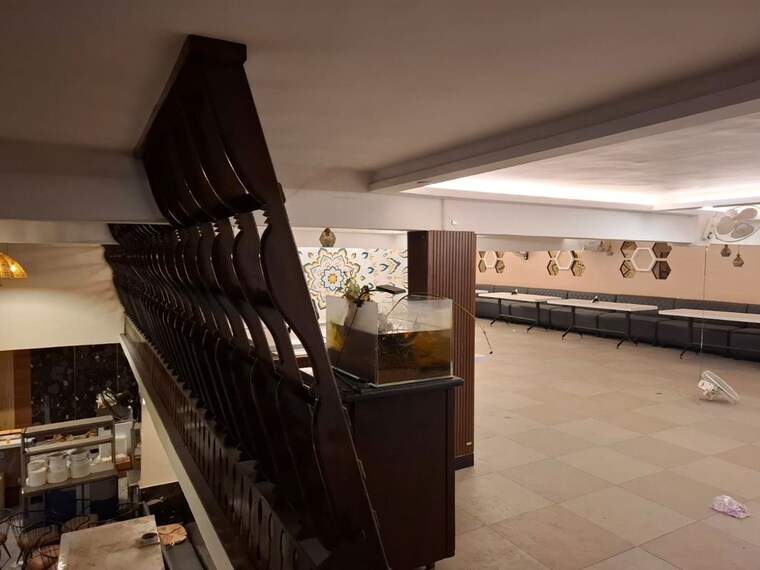  Parking, koramangala Commercial Shop 7500 Sq.Ft. In Koramangala Bangalore 10340405
