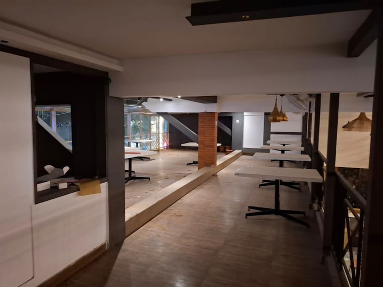  Parking, koramangala Commercial Shop 7500 Sq.Ft. In Koramangala Bangalore 10340405