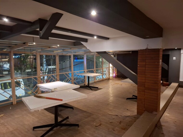  Parking, koramangala Commercial Shop 7500 Sq.Ft. In Koramangala Bangalore 10340405