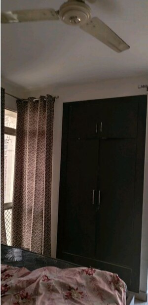Furnished Amenities in 2 BHK Apartment at Supertech Czar Suites, Omicron I Greater Noida – for Rent