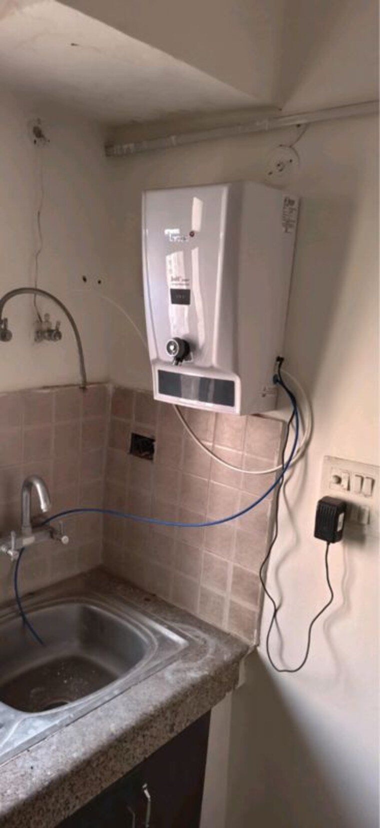Bathroom, supertech-czar-suites 2 Bedroom 1295 Sq.Ft. Apartment In Omicron I Greater Noida Greater Noida 10340542