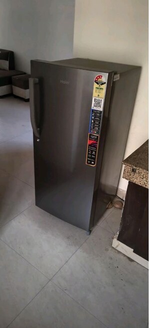 Furnished Amenities in 2 BHK Apartment at Supertech Czar Suites, Omicron I Greater Noida – for Rent