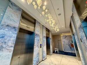 Lift in Studio Apartment at M3M Broadway, Sector 71 – for Rent