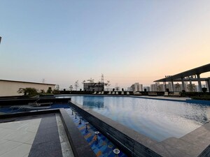 Swimming Pool in Studio Apartment at M3M Broadway, Sector 71 – for Rent