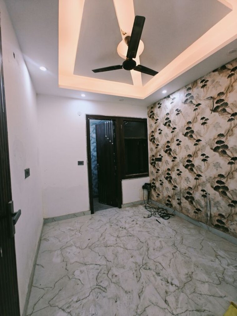 Bedroom, sector 73 3 Bedroom 1400 Sq.Ft. Builder Floor In Sector 73 Noida 10340602