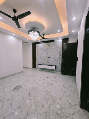 3 BHK Builder Floor For Rent in Sector 73