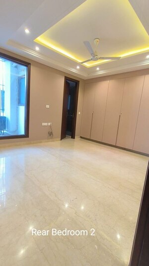 Room in 4 BHK Builder Floor at Saket – for Sale