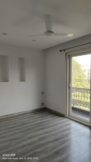 Room in 4 BHK Builder Floor at Saket – for Sale