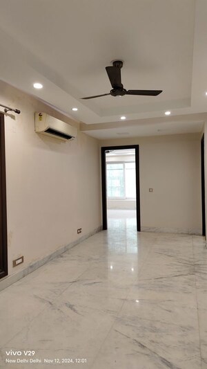 Room in 4 BHK Builder Floor at Saket – for Sale