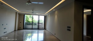 Room in 4 BHK Builder Floor at Saket – for Rent