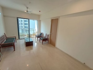 Room in 2 BHK Apartment at Lodha Woods, Kandivali East – for Rent