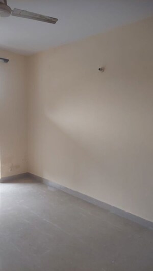 Room in 2 BHK Apartment at Bptp Park Floors I, Sector 77 – for Sale