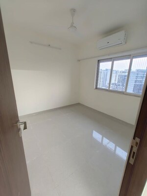 1 BHK Apartment For Sale in Omkar Signet, Malad East