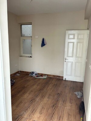 Room in 2 BHK Apartment at Bptp Park Floors ii, Sector 76 – for Sale