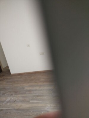 Room in 2 BHK Apartment at Marathon Monte South, Byculla West – for Rent