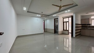Room in 3 BHK Apartment at Chattarpur – for Rent