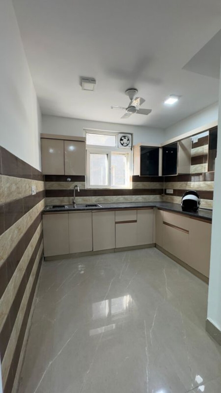 Kitchen, chattarpur 3 Bedroom 1500 Sq.Ft. Apartment In Chattarpur Delhi 10340966