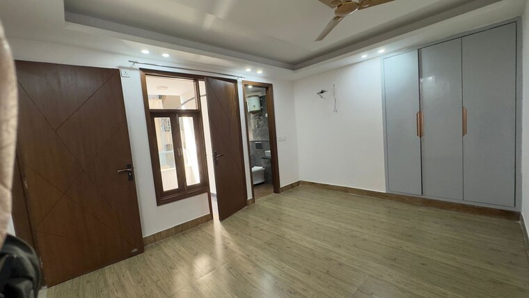 Room, chattarpur 3 Bedroom 1500 Sq.Ft. Apartment In Chattarpur Delhi 10340966