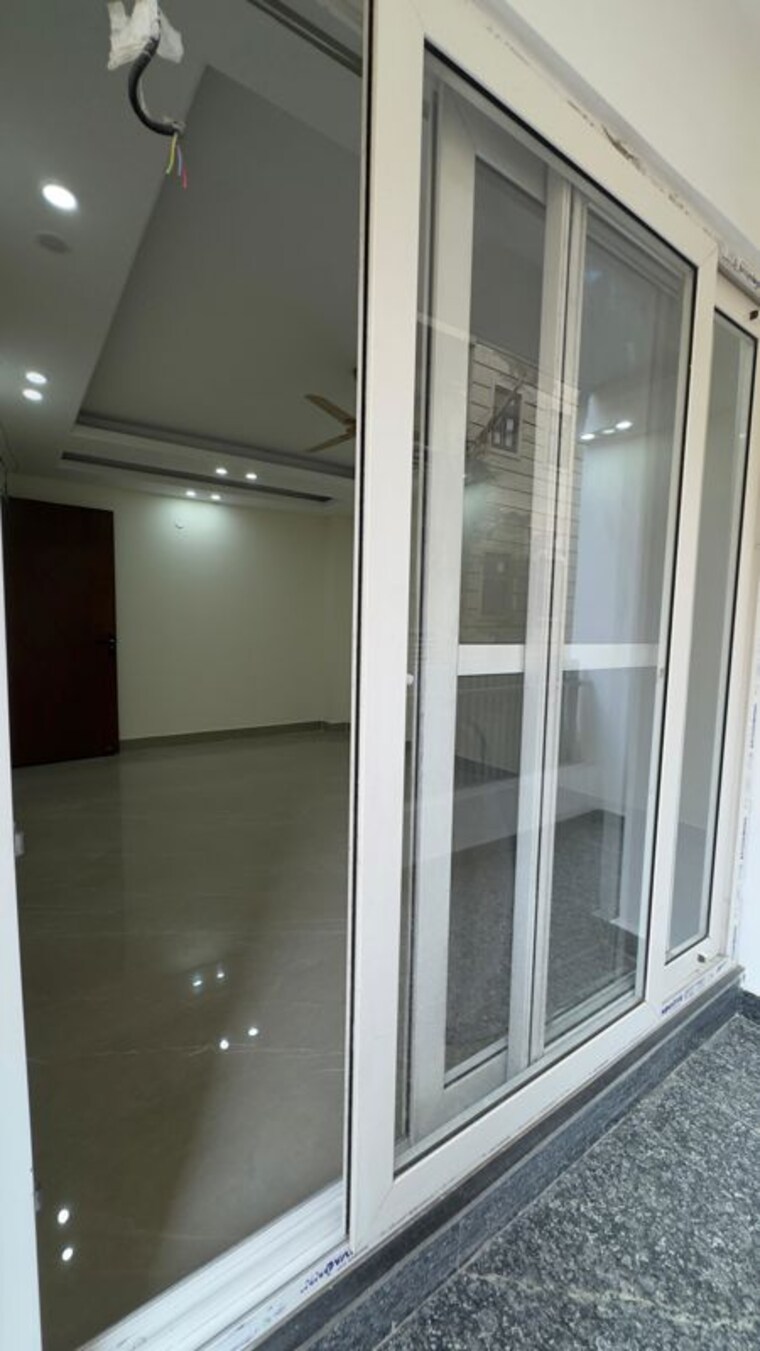undefined, chattarpur 3 Bedroom 1500 Sq.Ft. Apartment In Chattarpur Delhi 10340966