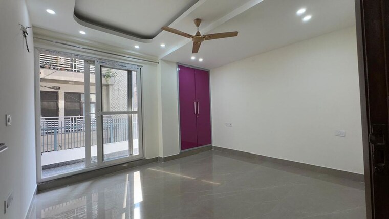 Room, chattarpur 3 Bedroom 1500 Sq.Ft. Apartment In Chattarpur Delhi 10340966