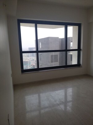 Room in 1 BHK Apartment at Prescon Midtown Bay, Mahim West – for Rent