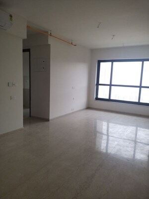 Room in 1 BHK Apartment at Prescon Midtown Bay, Mahim West – for Rent