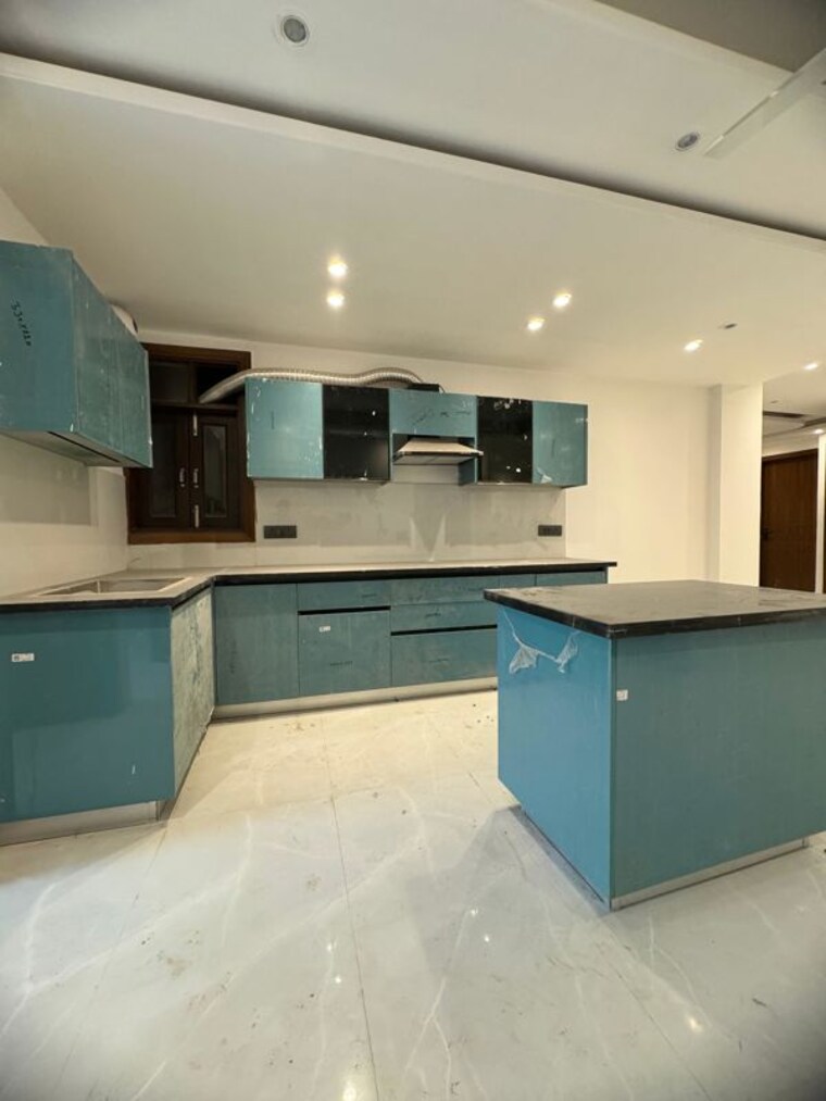 Kitchen, chattarpur 3 Bedroom 1500 Sq.Ft. Apartment In Chattarpur Delhi 10341017