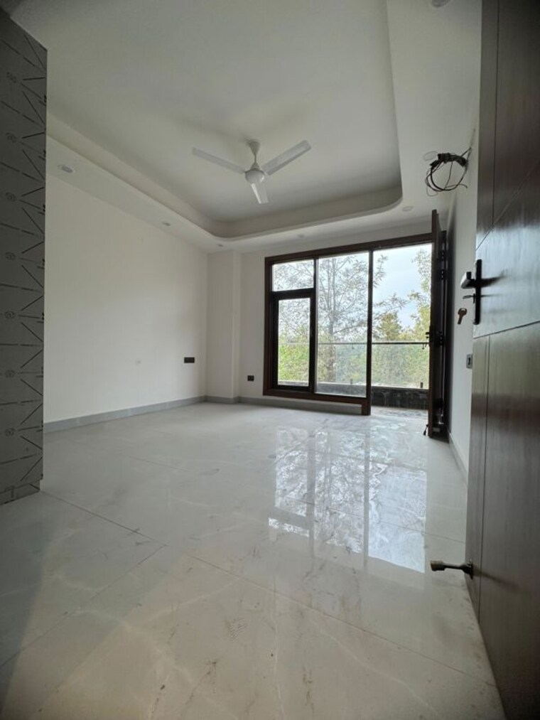 Room, chattarpur 3 Bedroom 1500 Sq.Ft. Apartment In Chattarpur Delhi 10341017