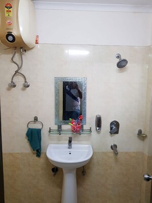 Bathroom in 3 BHK Builder Floor at Vivekanandapuri – for Sale