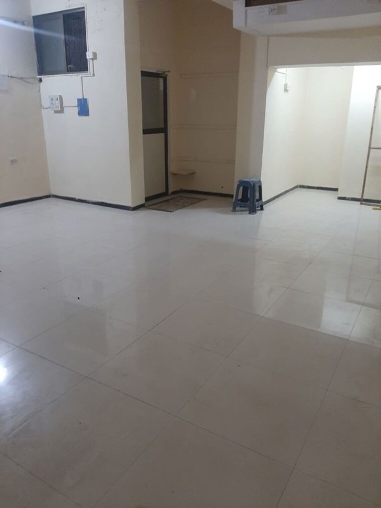 Room, mahashweta-chs Commercial Warehouse 500 Sq.Ft. In Dhobi Ali Thane 10341243