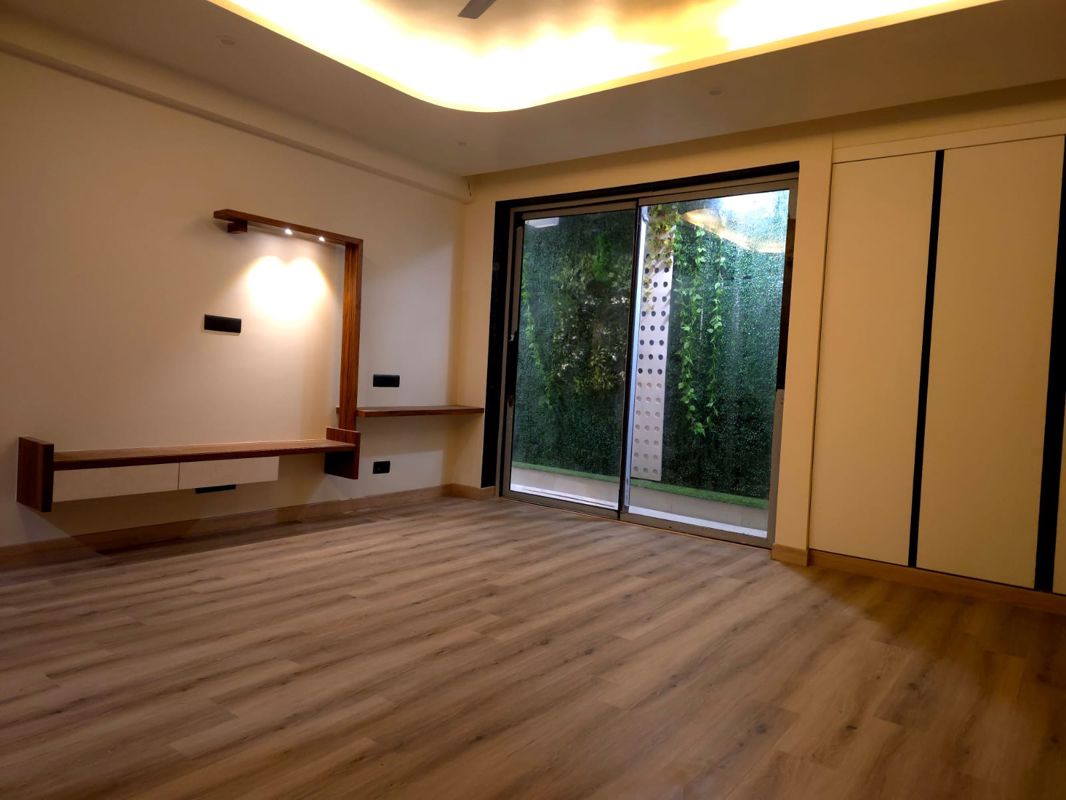 3 BHK + Pooja Room,Servant Room Builder Floor For Sale in Hauz Khas