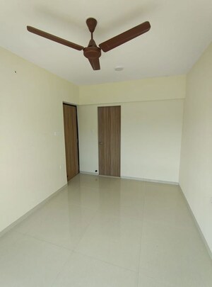 Room in 2 BHK Apartment at Sai Shradha Phase 1, Dahisar East – for Rent