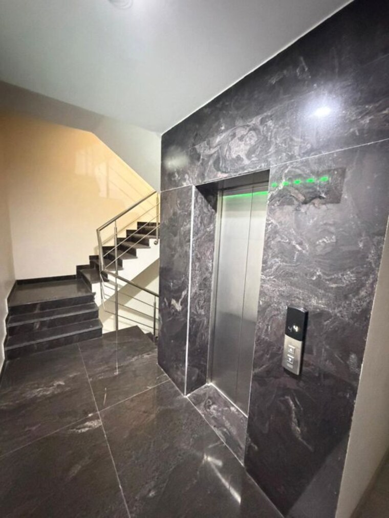 Gym, sector 40 1 Bedroom 650 Sq.Ft. Builder Floor In Sector 40 Gurgaon 10341434