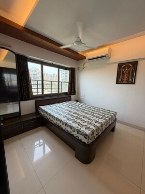 Bedroom in 3 BHK Apartment at Beachwood Tower, Andheri West – for Rent