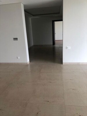 Room in 4 BHK Apartment at Panchshil Towers, Kharadi – for Rent