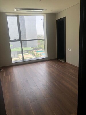 Room in 4 BHK Apartment at Panchshil Towers, Kharadi – for Rent