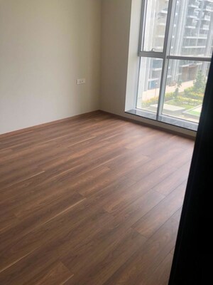 Room in 4 BHK Apartment at Panchshil Towers, Kharadi – for Rent