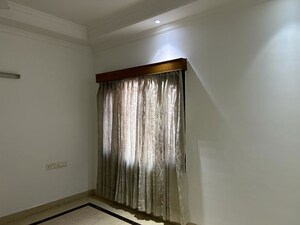 Building Lobby in 6 BHK Villa at Central Market, Sector 50 – for Rent